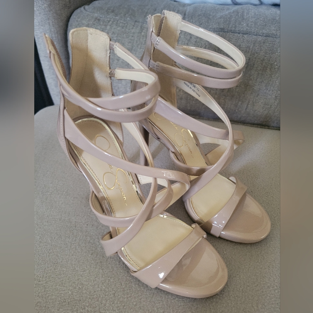 Jessica Simpson Rayomi Platform Sandal - Picture 2 of 4